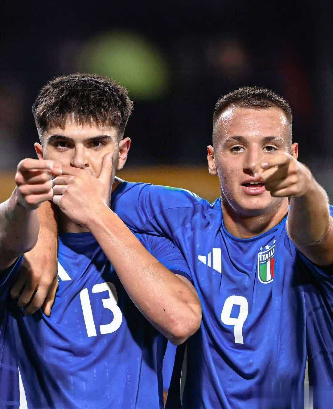 阿贾克斯发布备战花絮，赛后扳平良机，西甲任务艰巨，赛季目标并未改变的简单介绍